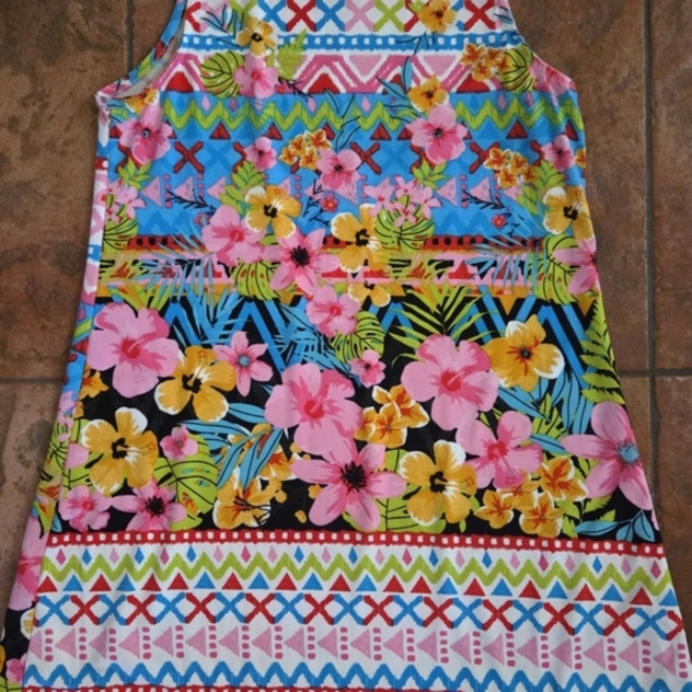 Floral Patterned Sleeveless Dress With Neckband